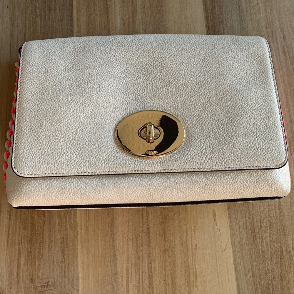 New with tags Coach crossbody chalk white/hot pink